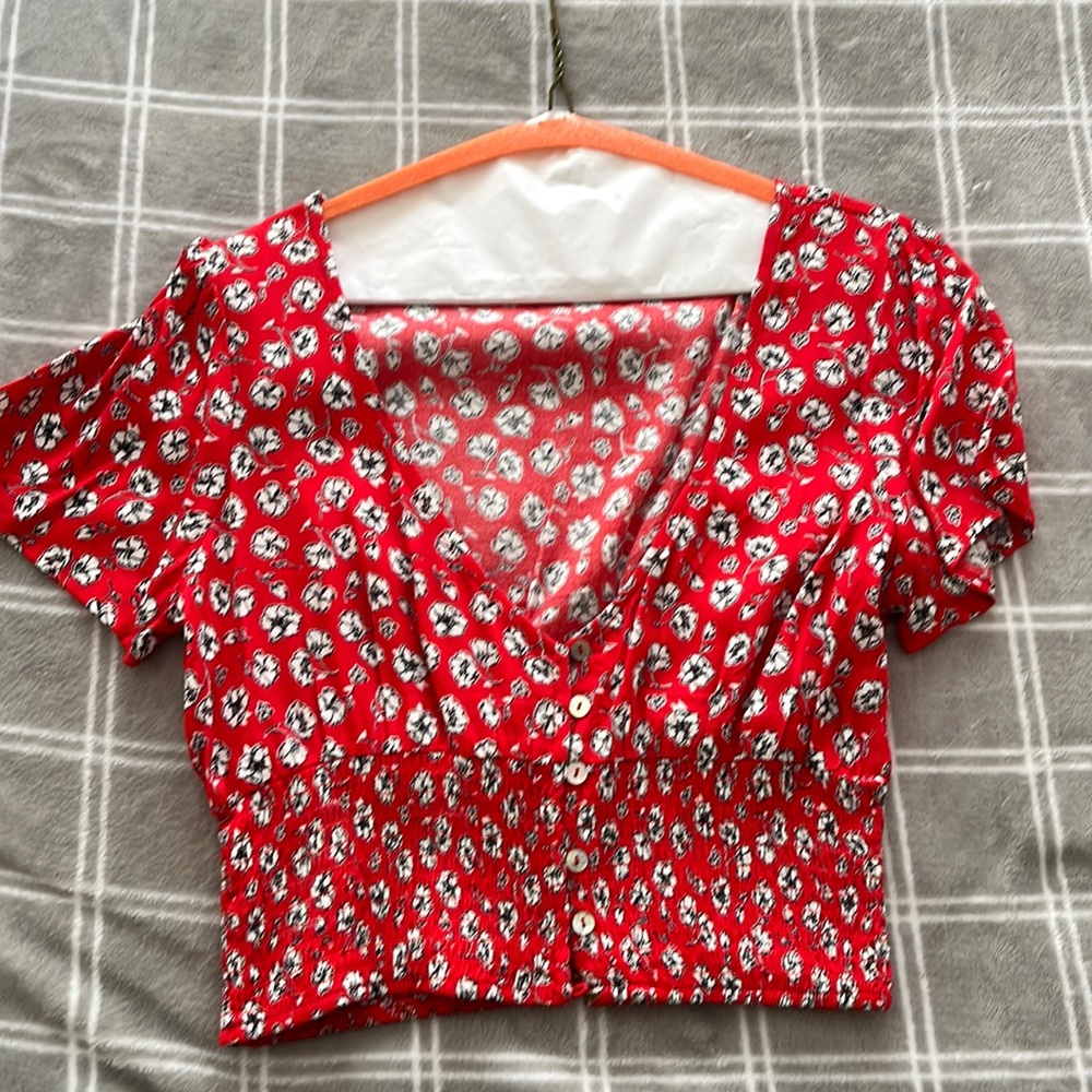 Deep V Crop Flower Top